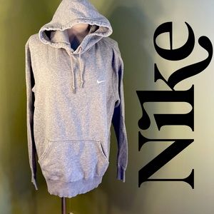 L Nike hoodie